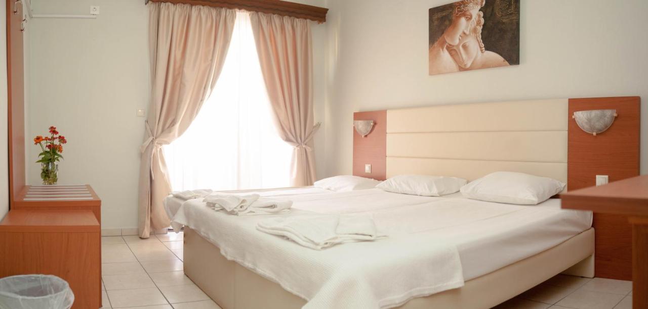 Vournelis Hotel Limenas  Exterior photo
